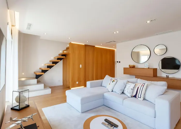 Luxurious With Balcony In The Parque Eduardo Vii Region * 리스본