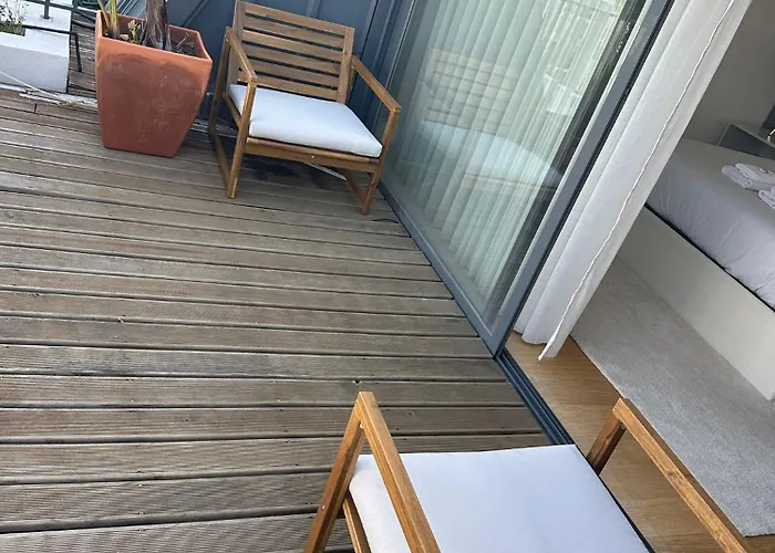 Luxurious With Balcony In The Parque Eduardo Vii Region 리스본